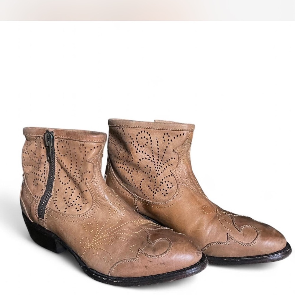 Brown Ankle Boots with Western Stitching